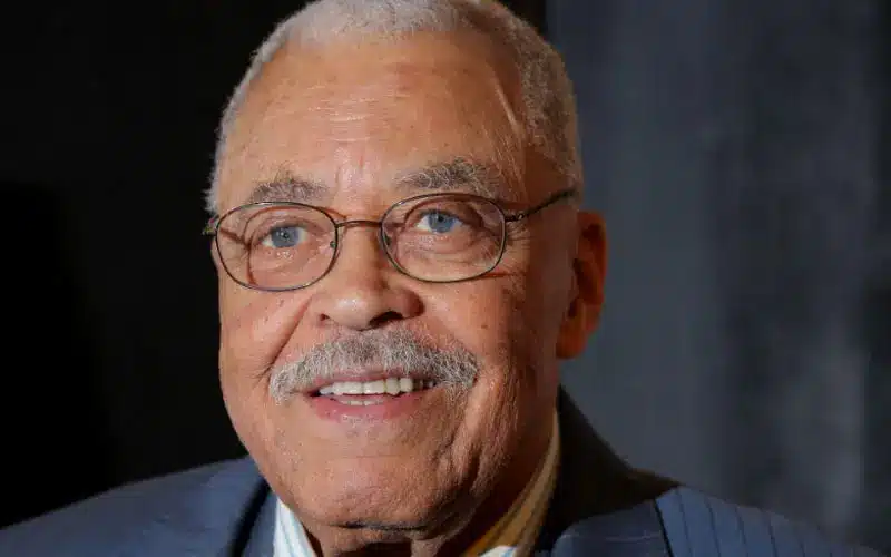 James Earl Jones, Not Suffered From Cancer