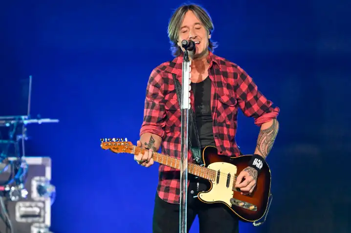 Keith Urban’s fans are thrilled to listen